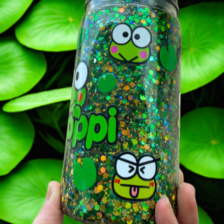 Green Glitter Frog Snow Globe Tumbler